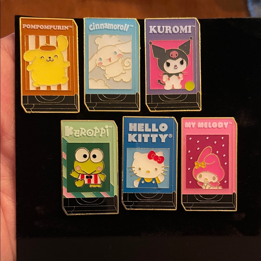Loungefly Sanrio Hello Kitty And Friends VHS Enamel Pin Set BNWB